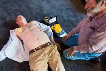 Opleiding reanimatie en gebruik van een AED-toestel   